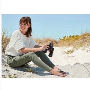 Spanx olive cargo skinny pants